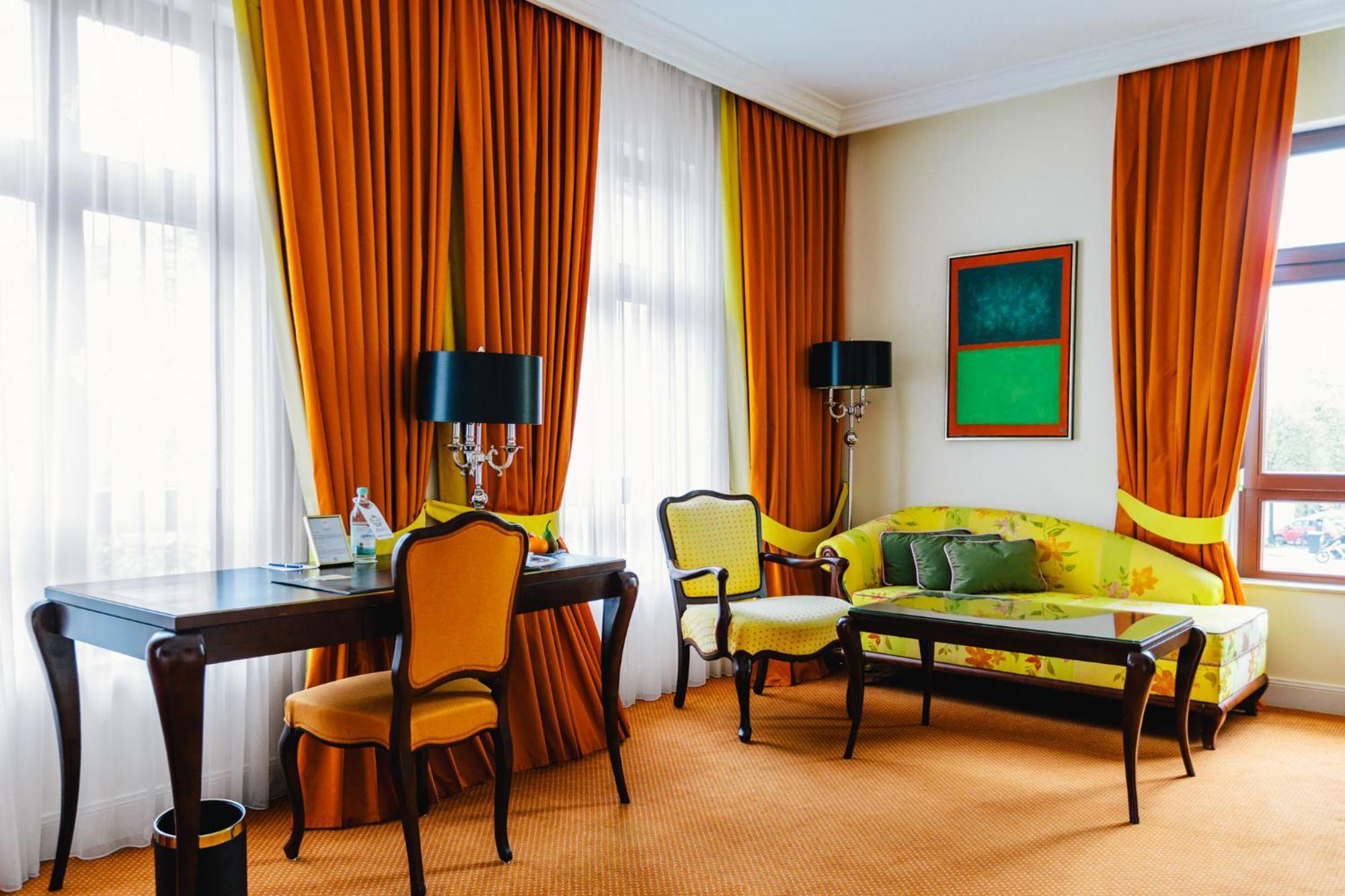 Relais & Chateaux Buelow Palais